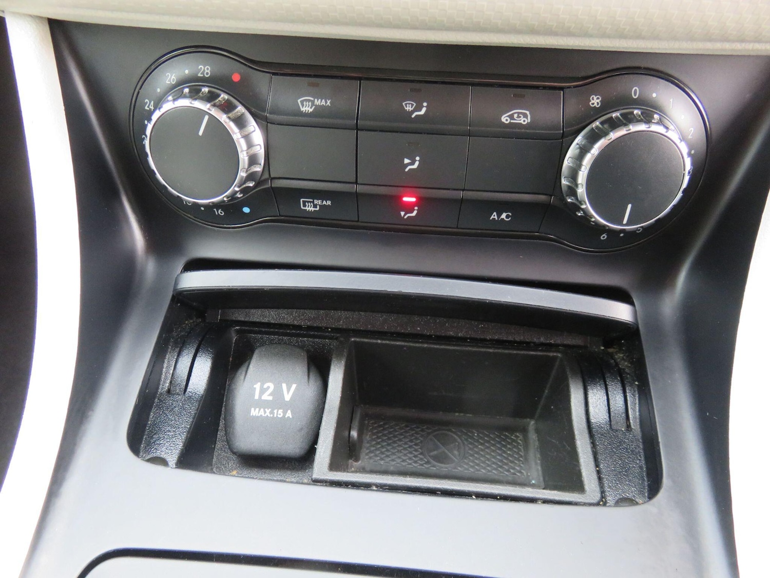 Used Mercedes-Benz A-Class 2014 for sale - 76550587: Photo 27