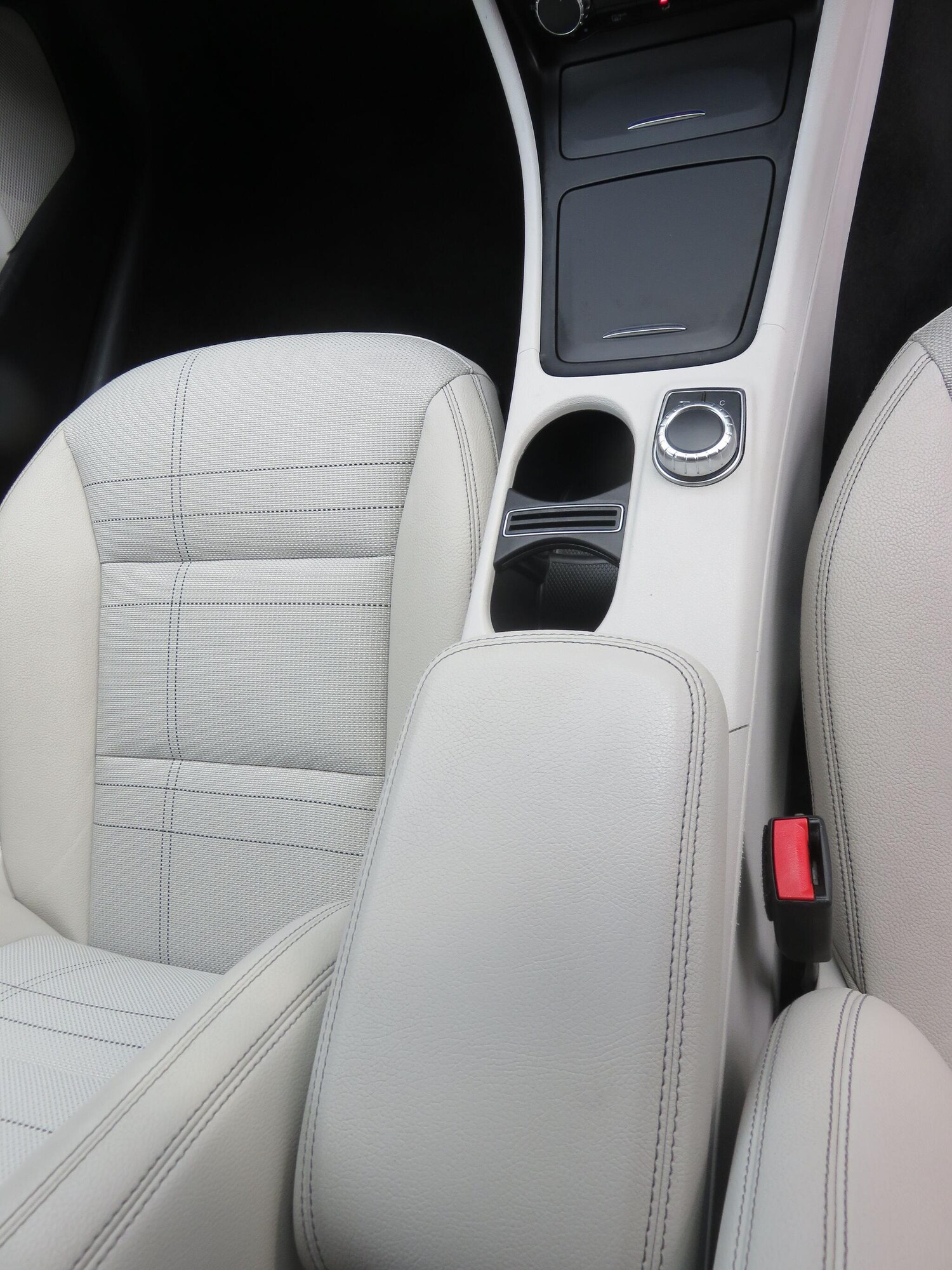 Used Mercedes-Benz A-Class 2014 for sale - 76550587: Photo 31