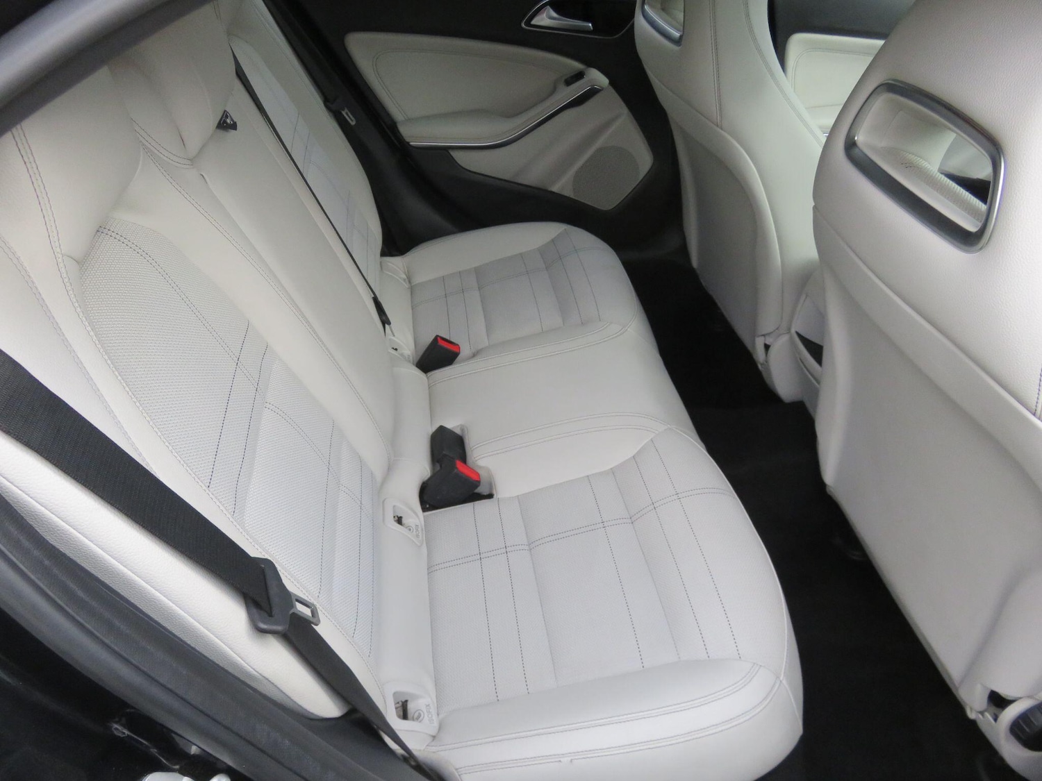 Used Mercedes-Benz A-Class 2014 for sale - 76550587: Photo 35