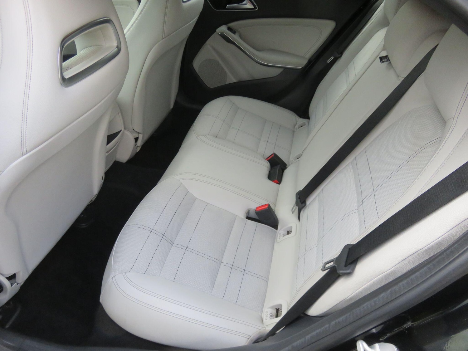 Used Mercedes-Benz A-Class 2014 for sale - 76550587: Photo 38