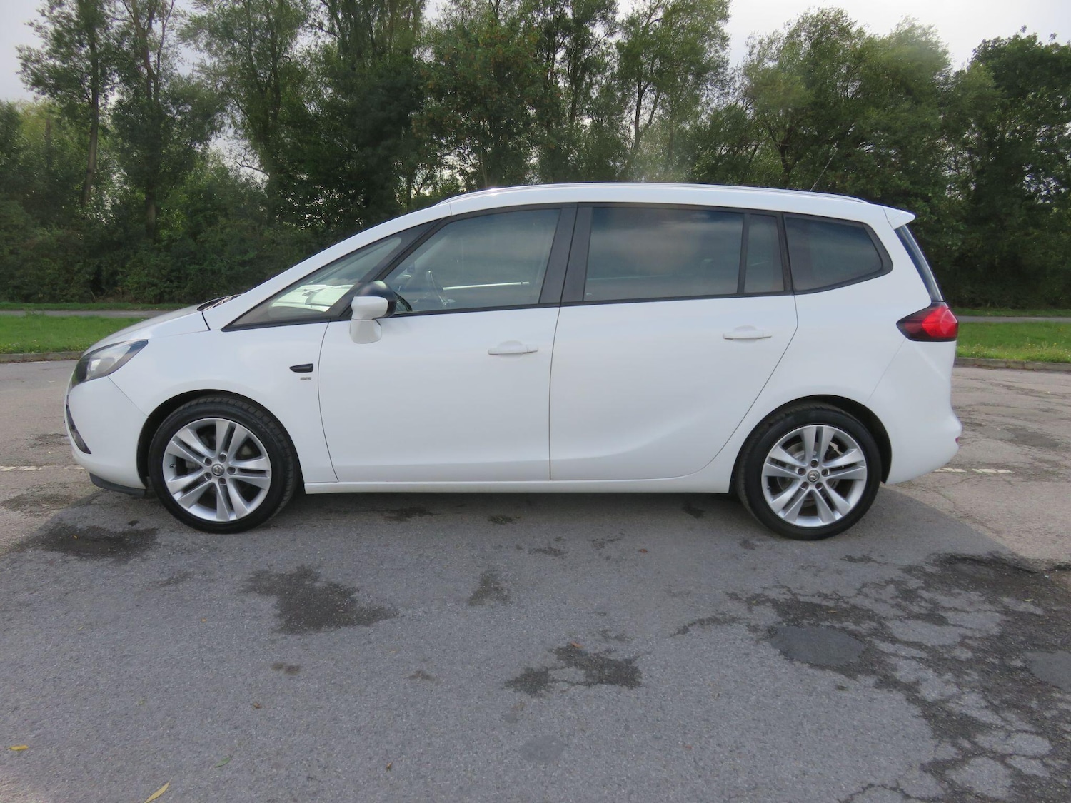Used Vauxhall Zafira Tourer 2016 for sale - 76094120: Photo 15