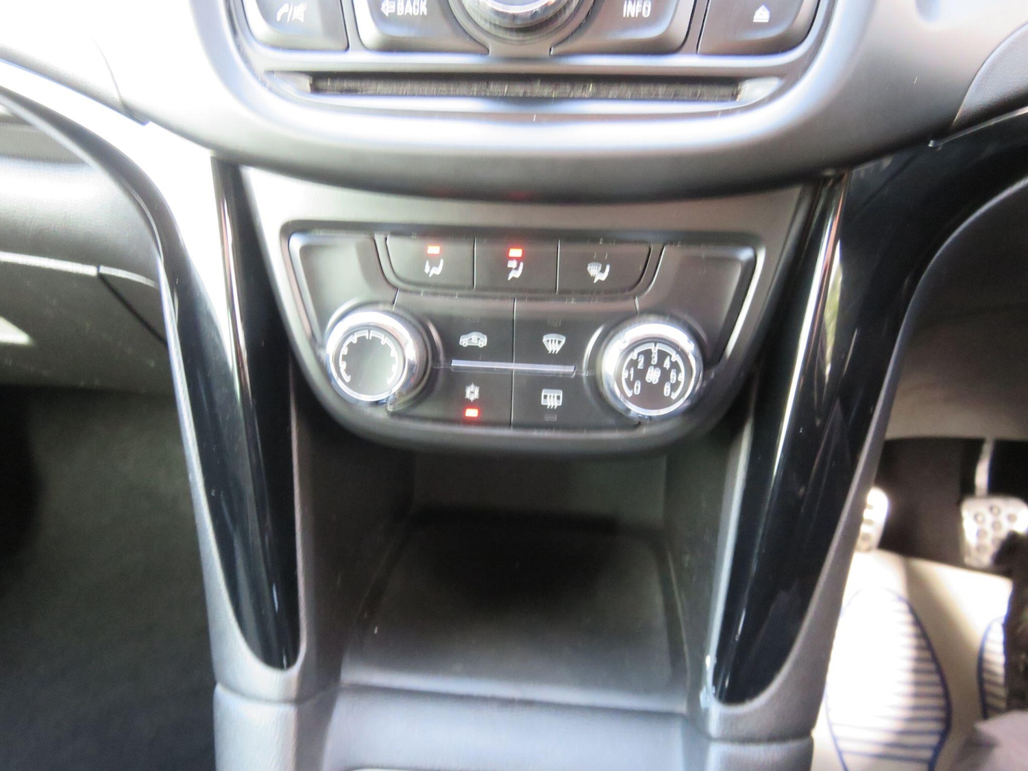 Used Vauxhall Zafira Tourer 2016 for sale - 76094120: Photo 29