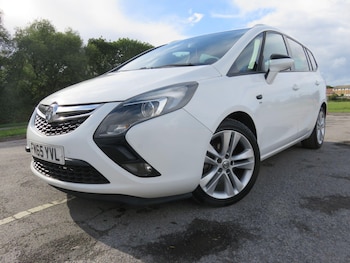Used Vauxhall Zafira Tourer 2016 for sale - 76094120: Photo 2
