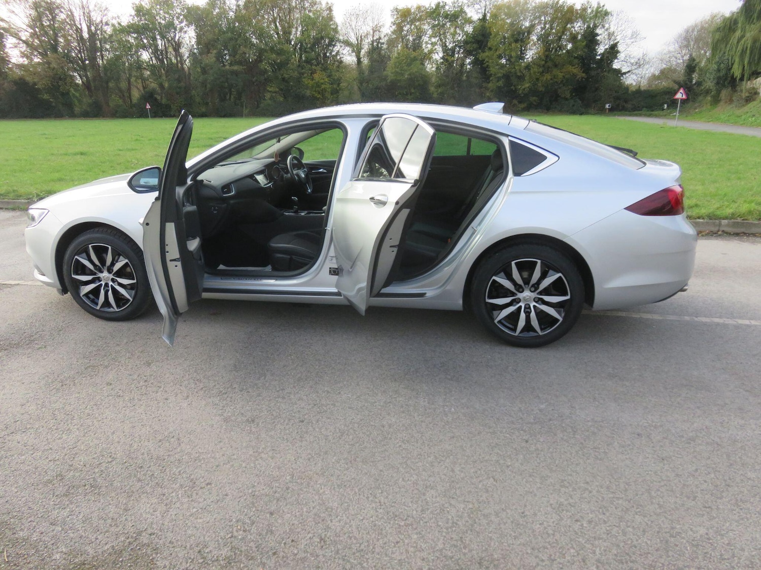 Used Vauxhall Insignia 2017 for sale - 76666745: Photo 17