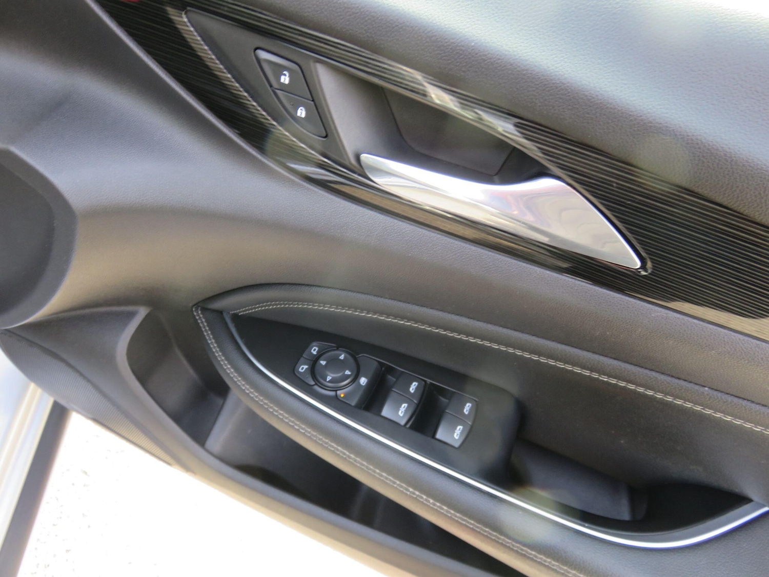 Used Vauxhall Insignia 2017 for sale - 76666745: Photo 41