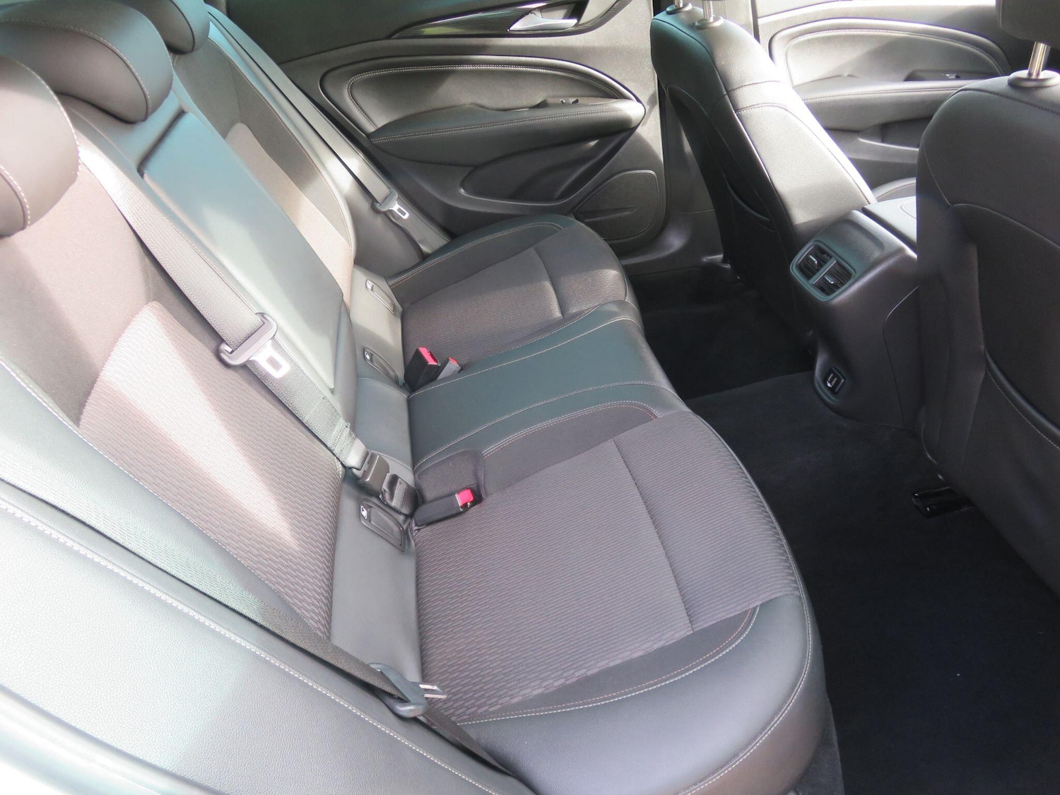 Used Vauxhall Insignia 2017 for sale - 76666745: Photo 46