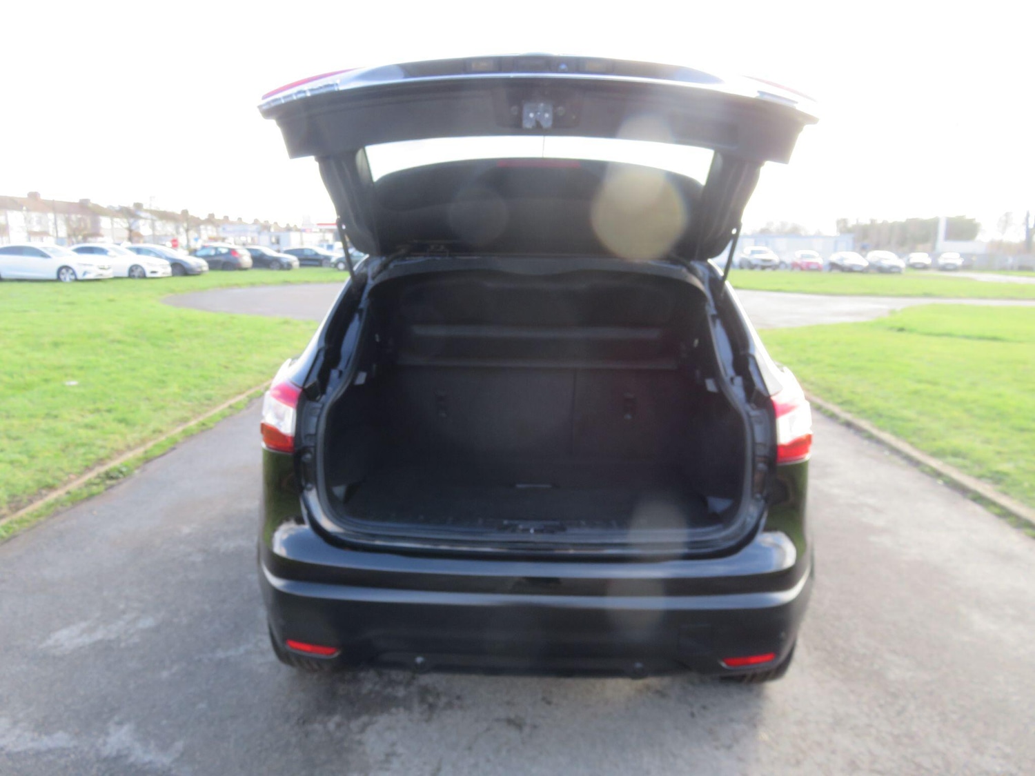 Used Nissan Qashqai 2015 for sale - 77238518: Photo 18