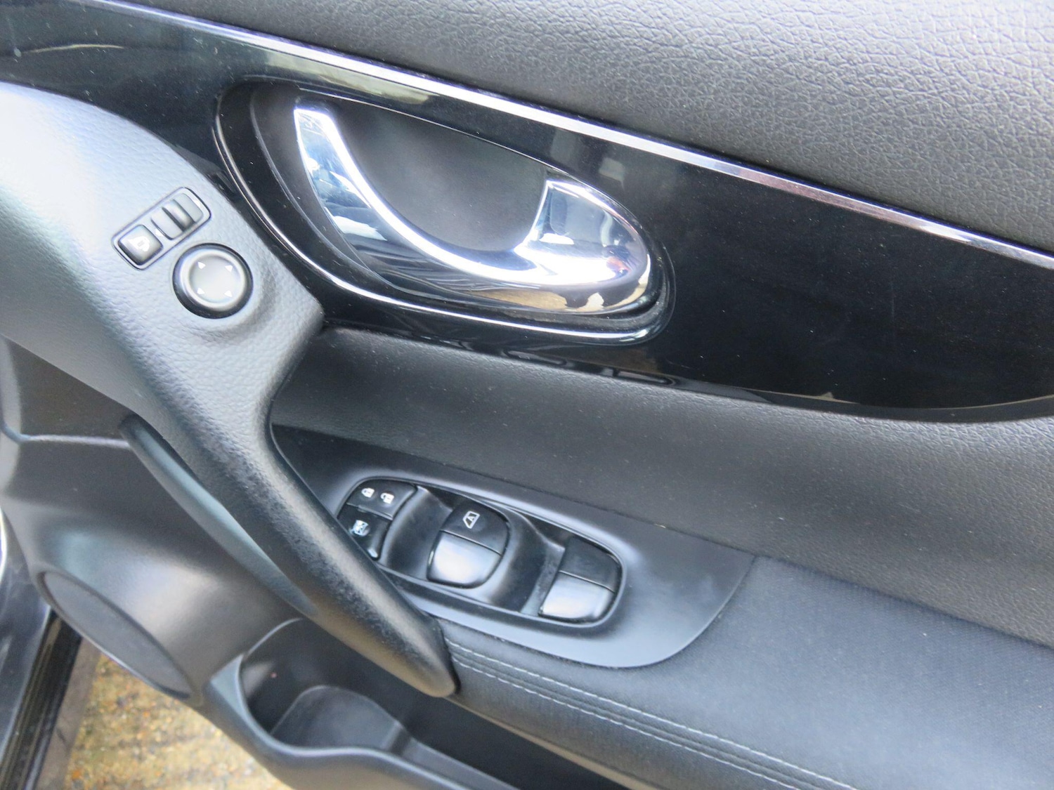 Used Nissan Qashqai 2015 for sale - 77238518: Photo 40