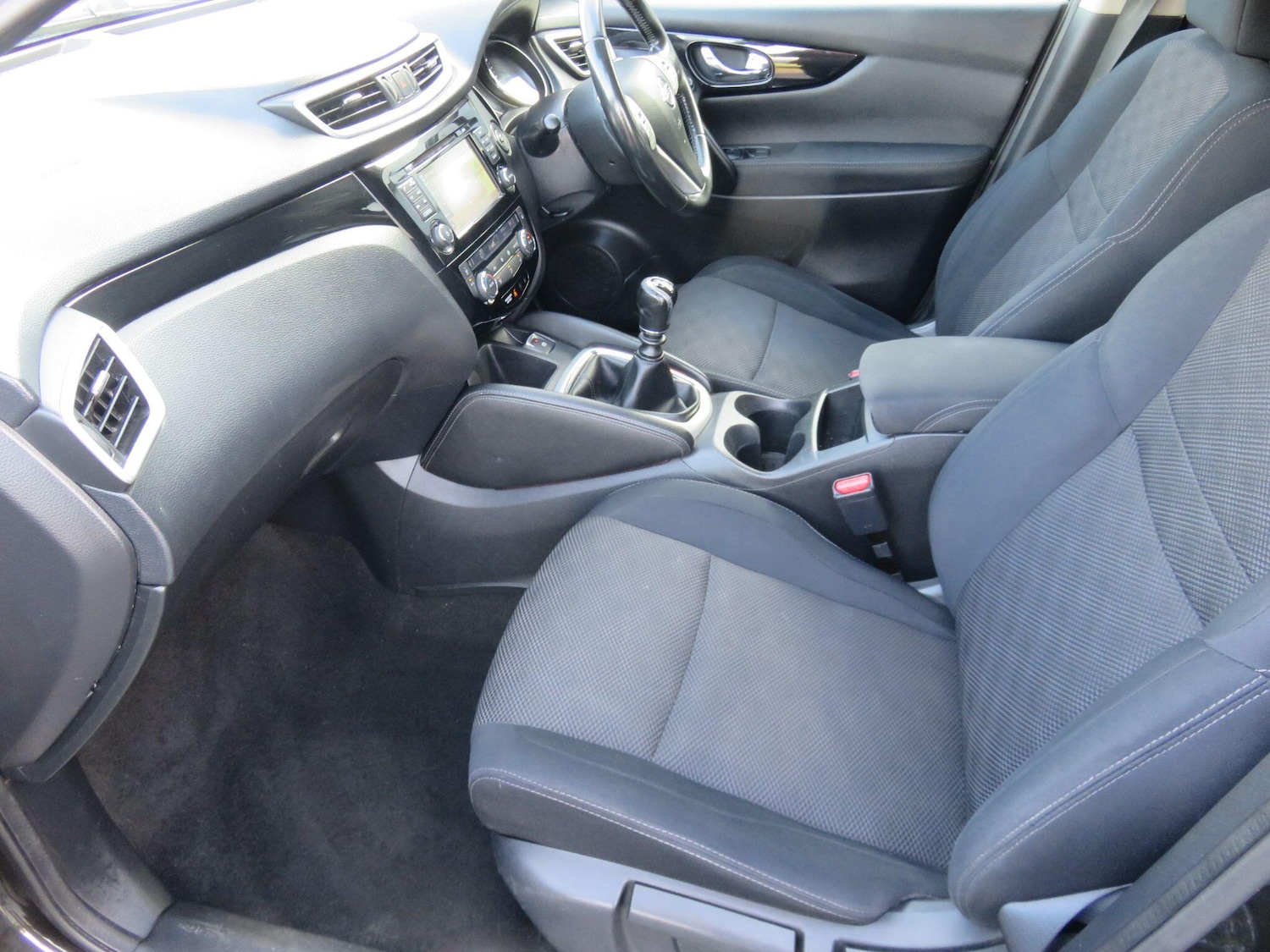 Used Nissan Qashqai 2015 for sale - 77238518: Photo 43