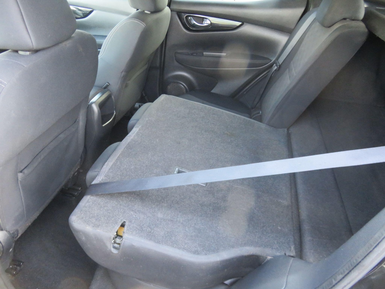 Used Nissan Qashqai 2015 for sale - 77238518: Photo 50