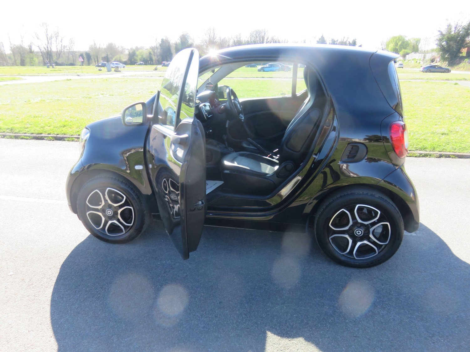 Used smart fortwo 2015 for sale - 77994420: Photo 17
