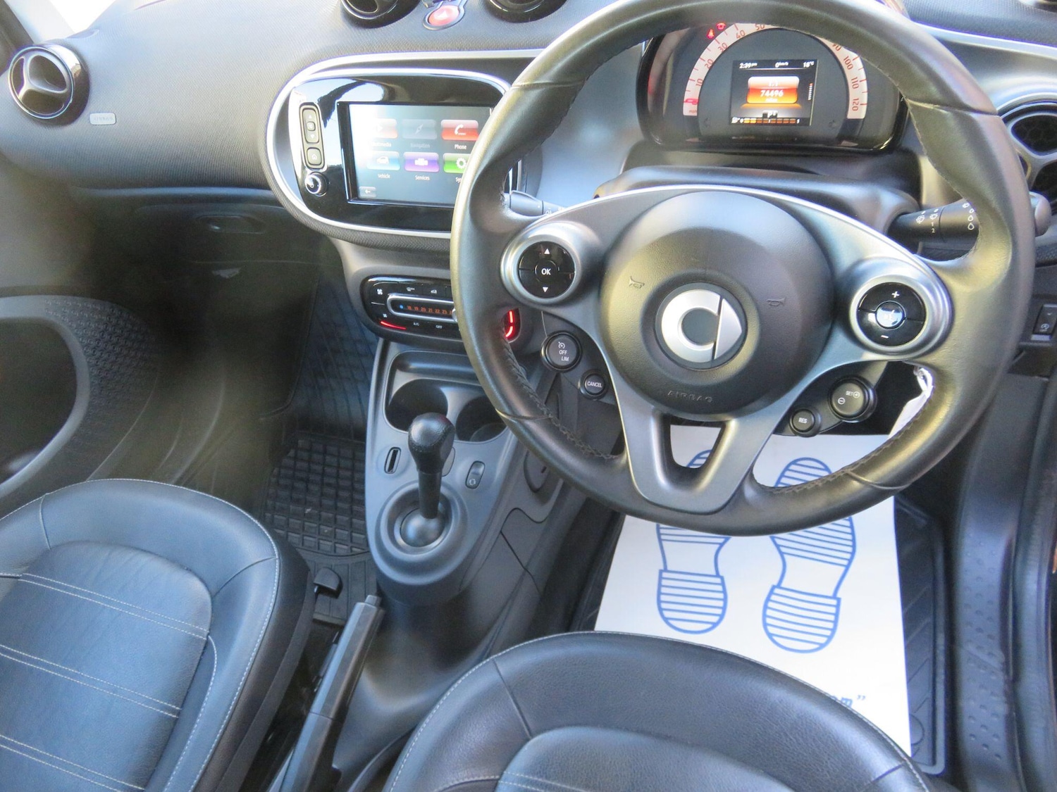 Used smart fortwo 2015 for sale - 77994420: Photo 26