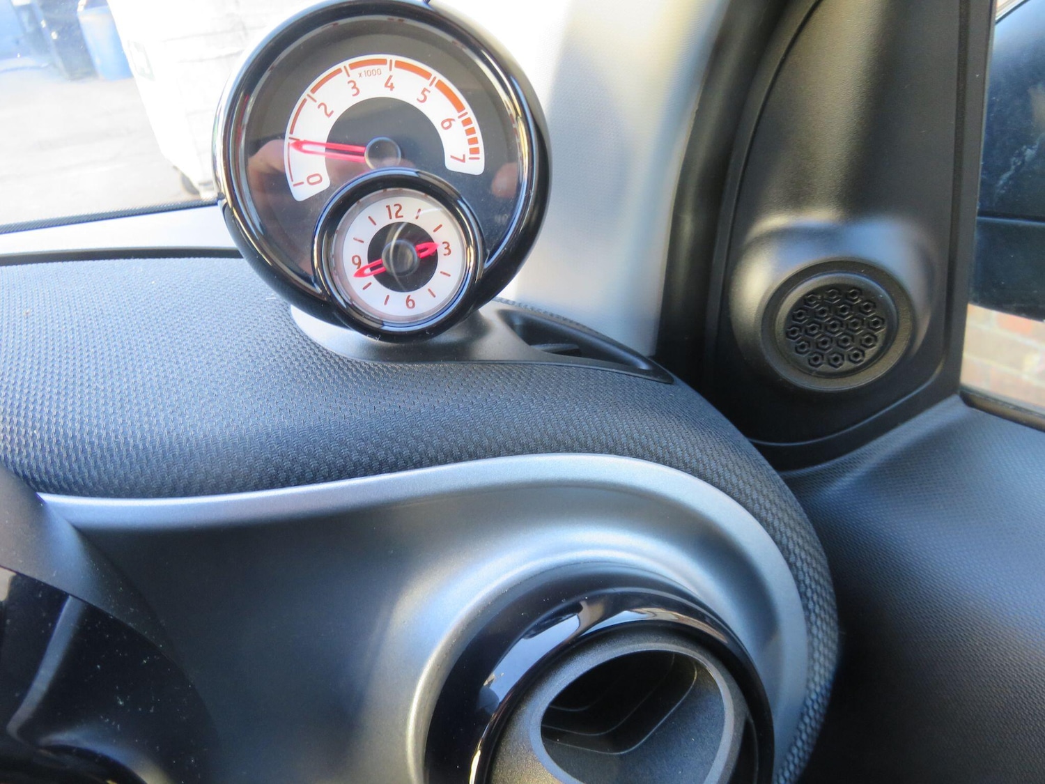 Used smart fortwo 2015 for sale - 77994420: Photo 30