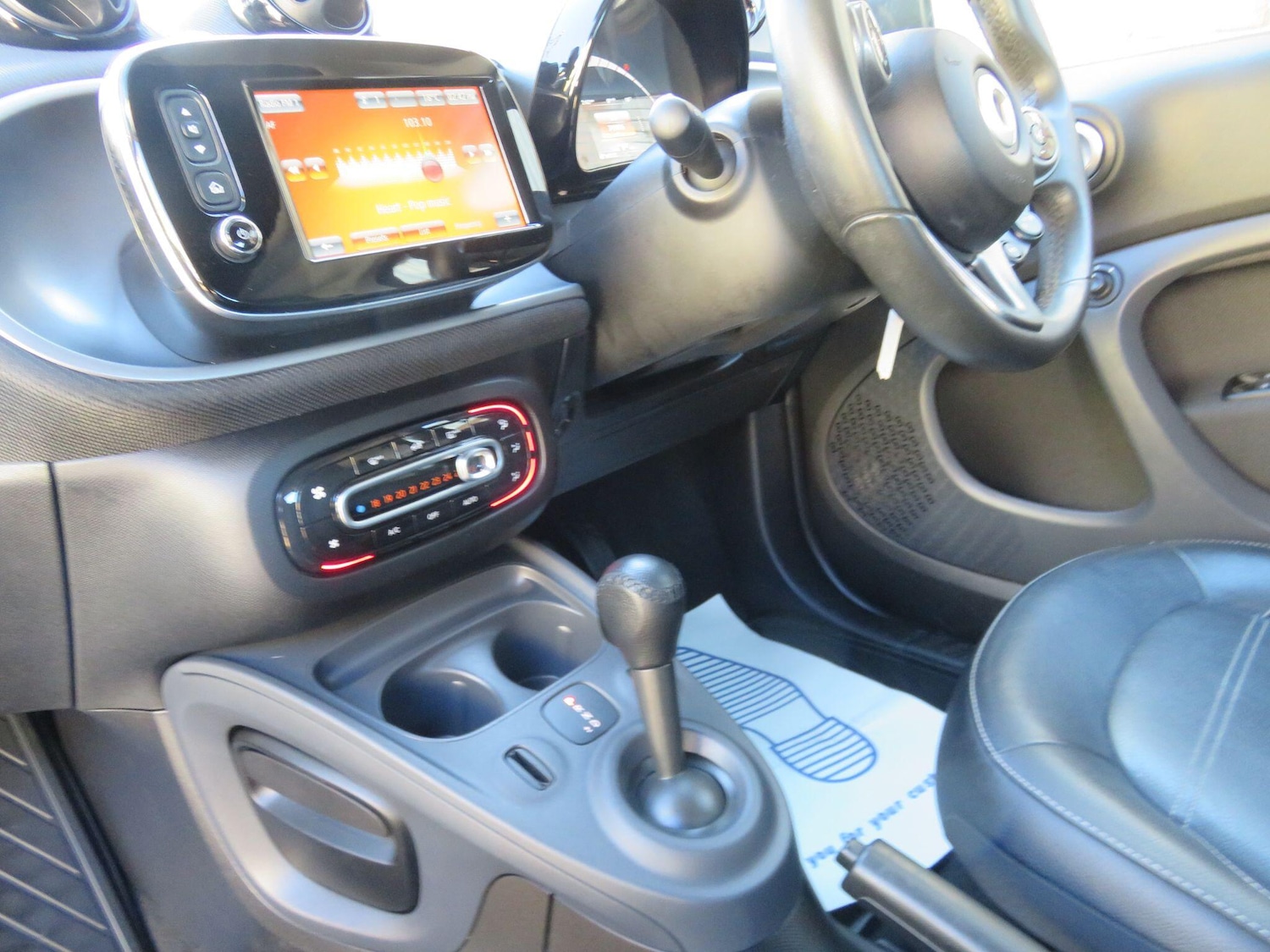 Used smart fortwo 2015 for sale - 77994420: Photo 45