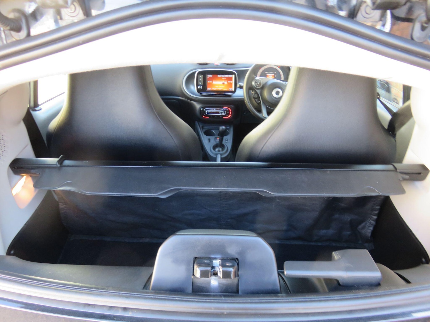 Used smart fortwo 2015 for sale - 77994420: Photo 47