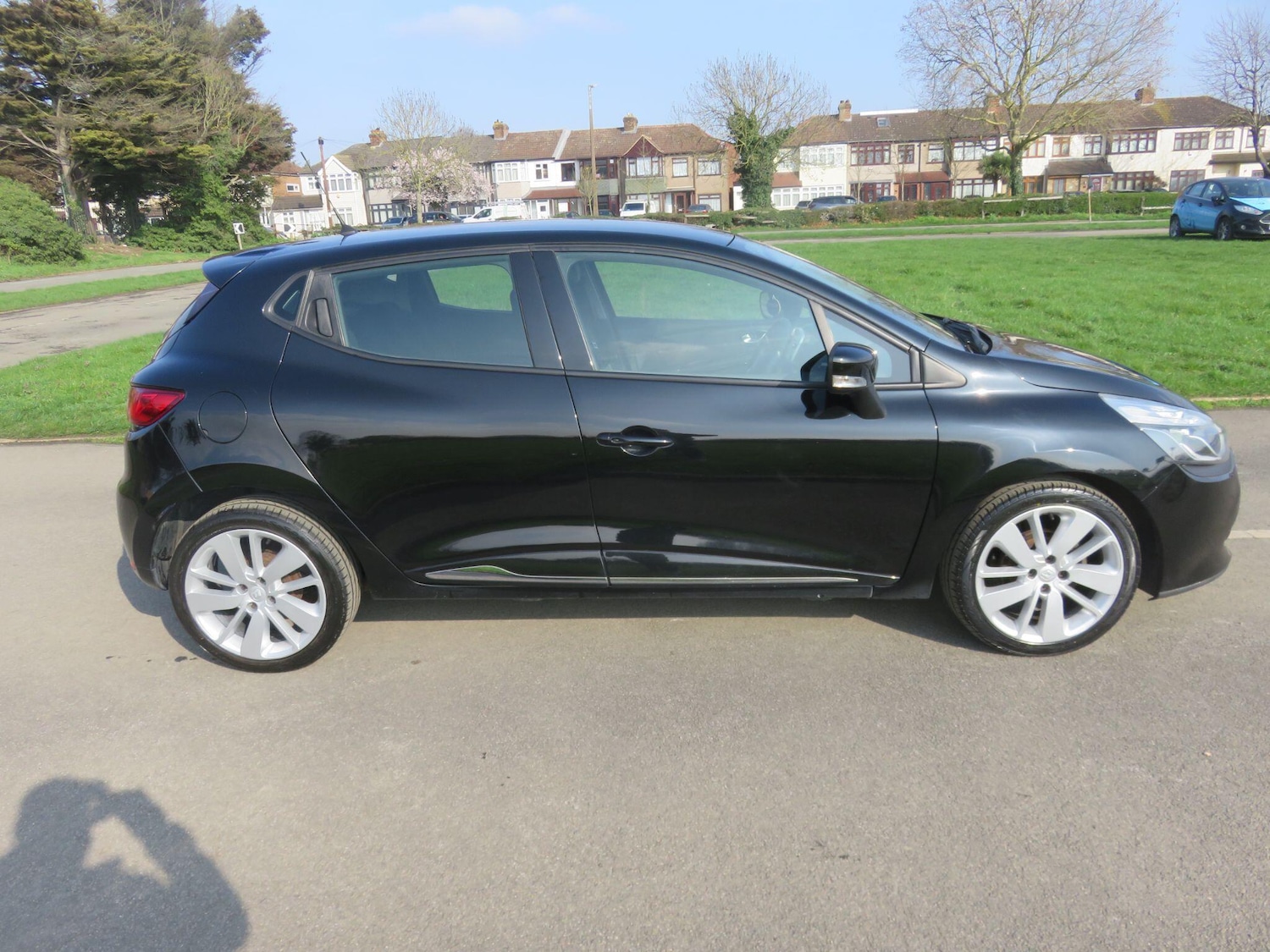 Used Renault Clio for sale - 77977791: Photo 11