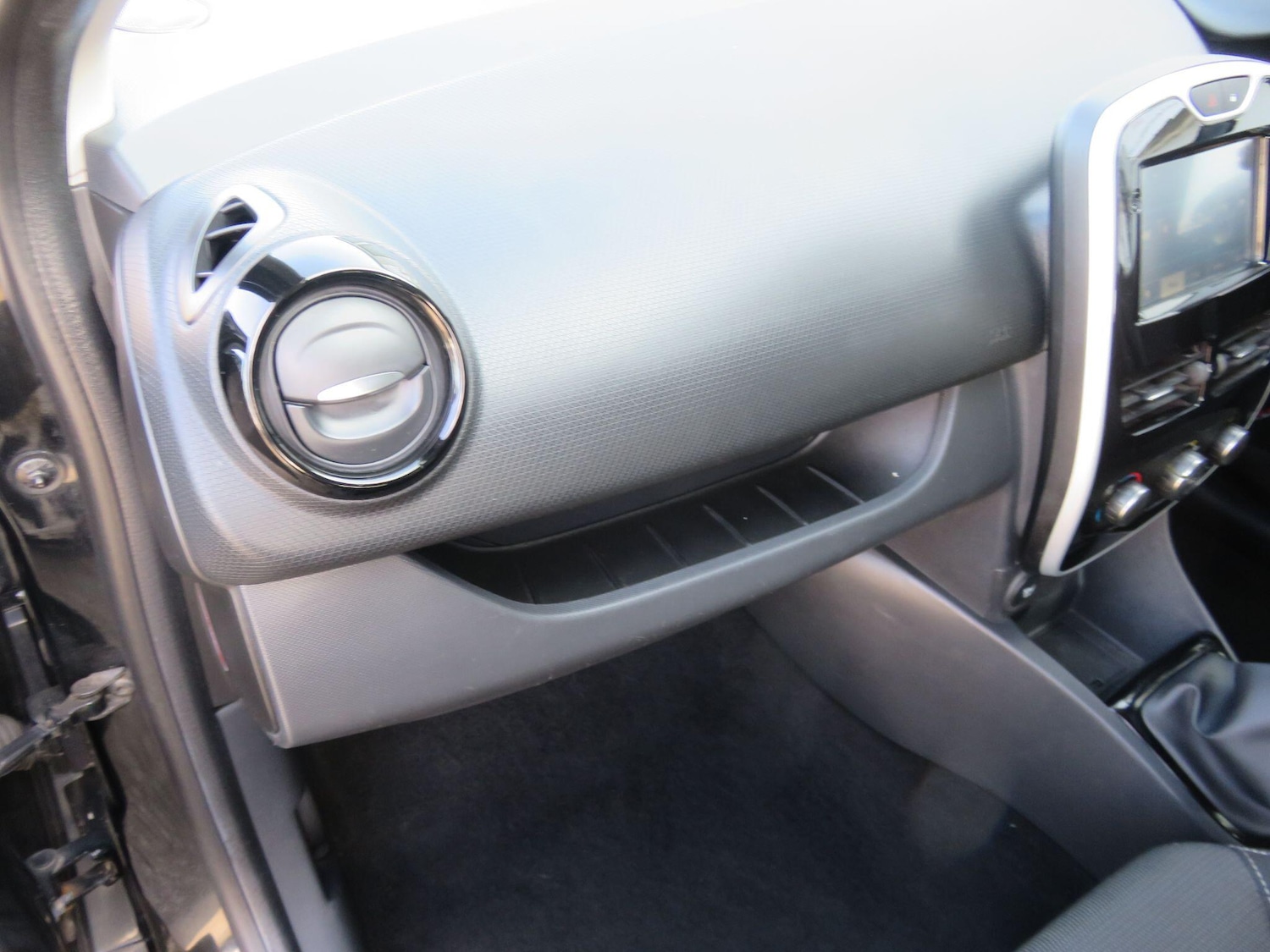 Used Renault Clio for sale - 77977791: Photo 34