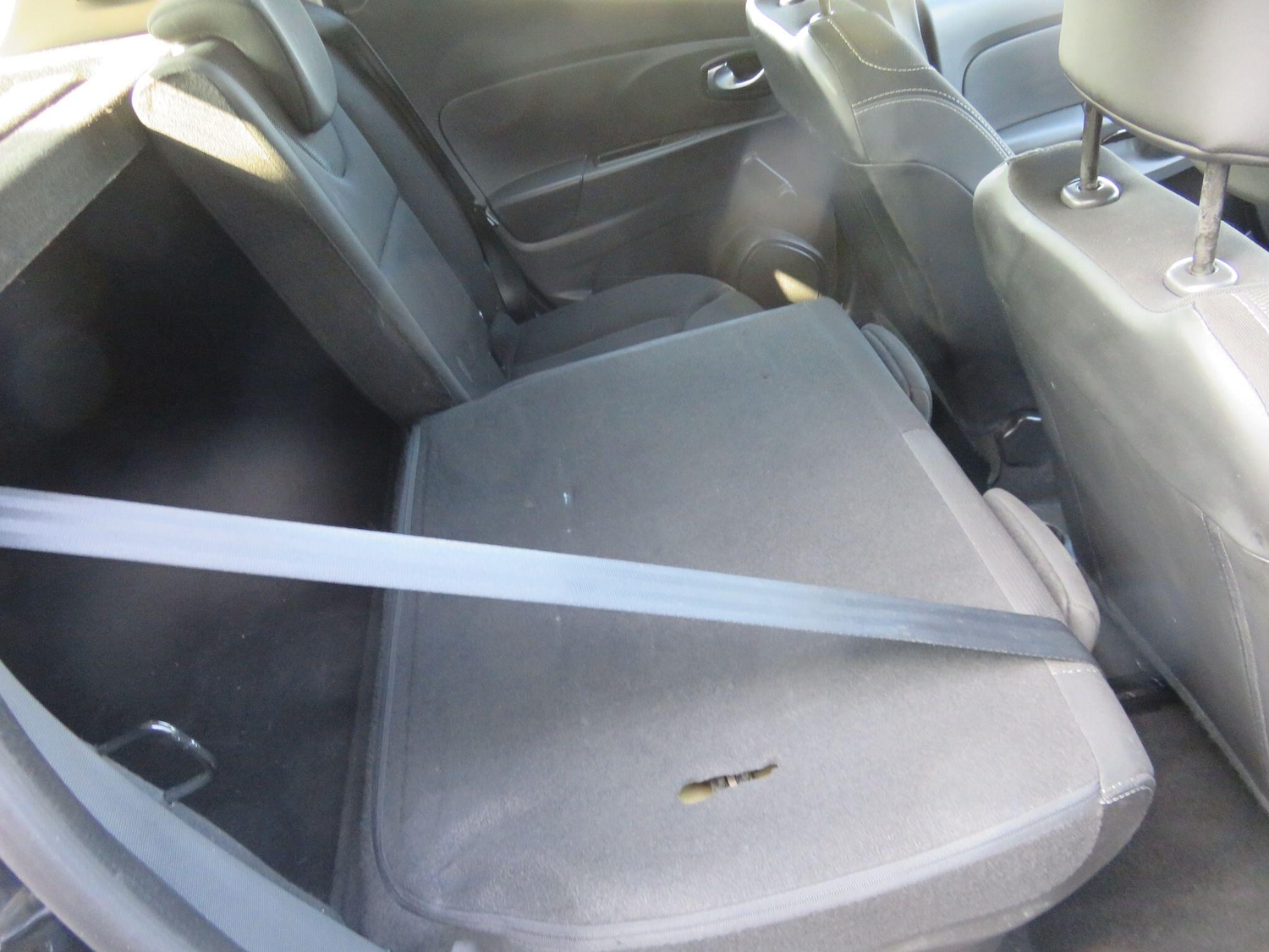 Used Renault Clio for sale - 77977791: Photo 37