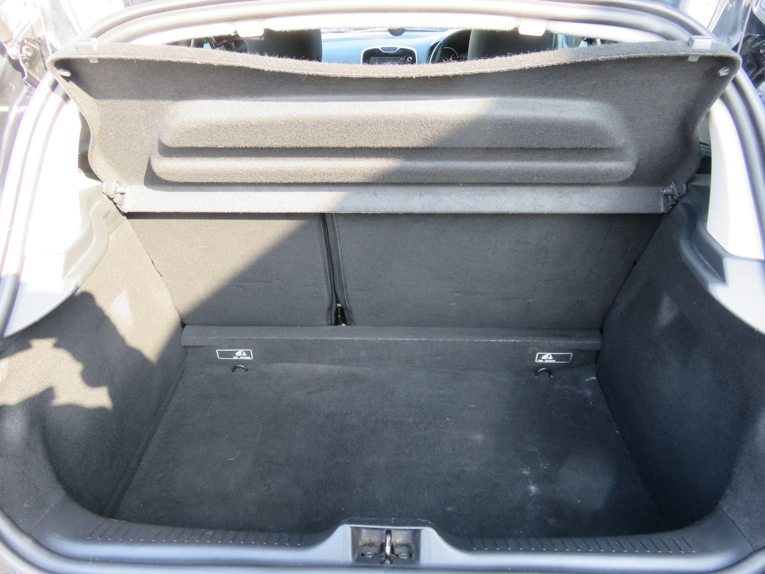 Used Renault Clio for sale - 77977791: Photo 40