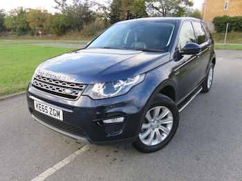 Used Land Rover Discovery Sport 2015 for sale - 76584101: Photo