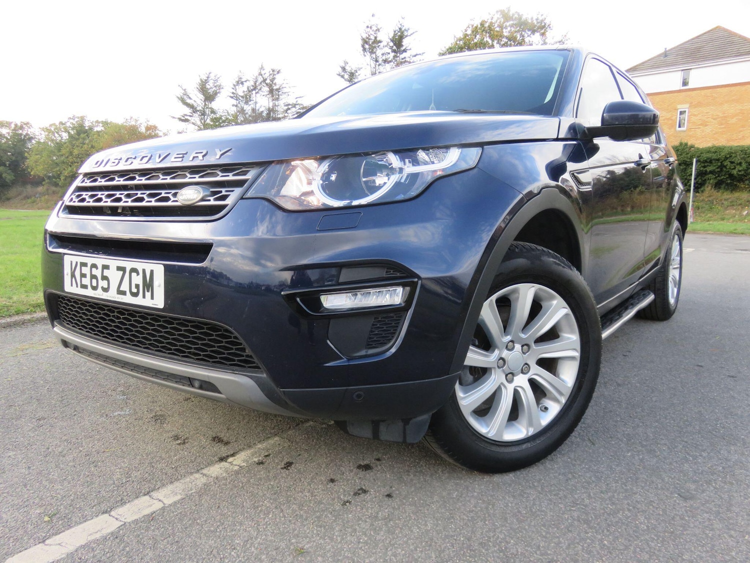 Used Land Rover Discovery Sport 2015 for sale - 76584101: Photo 2