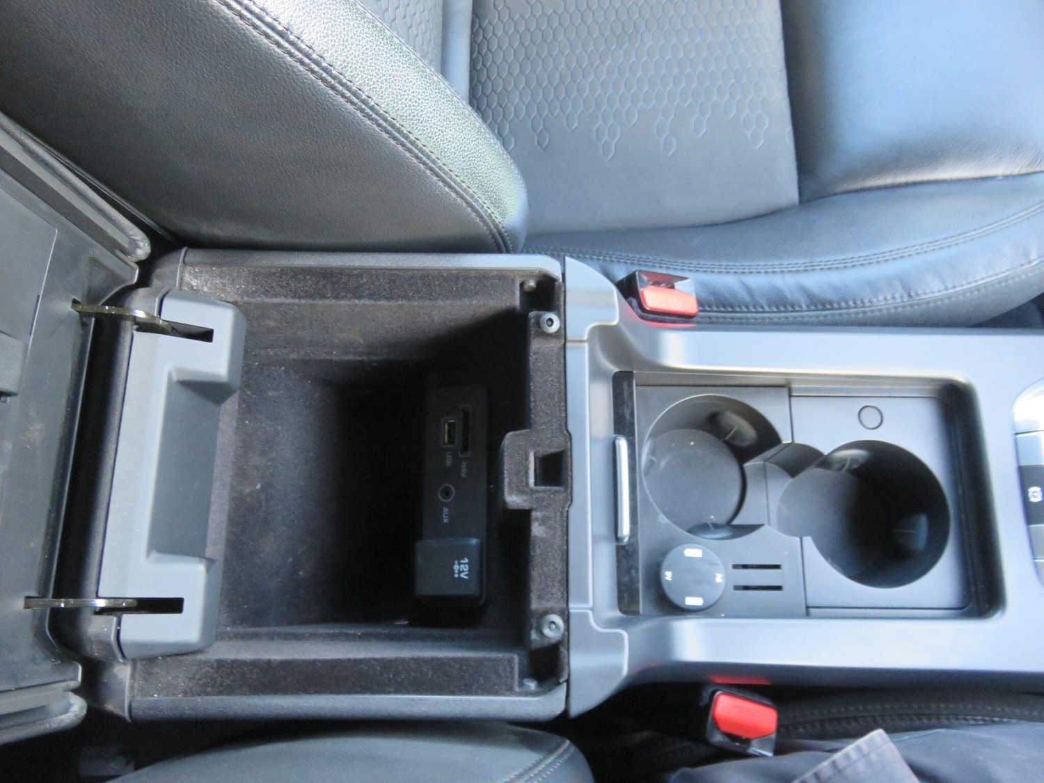 Used Land Rover Discovery Sport 2015 for sale - 76584101: Photo 42