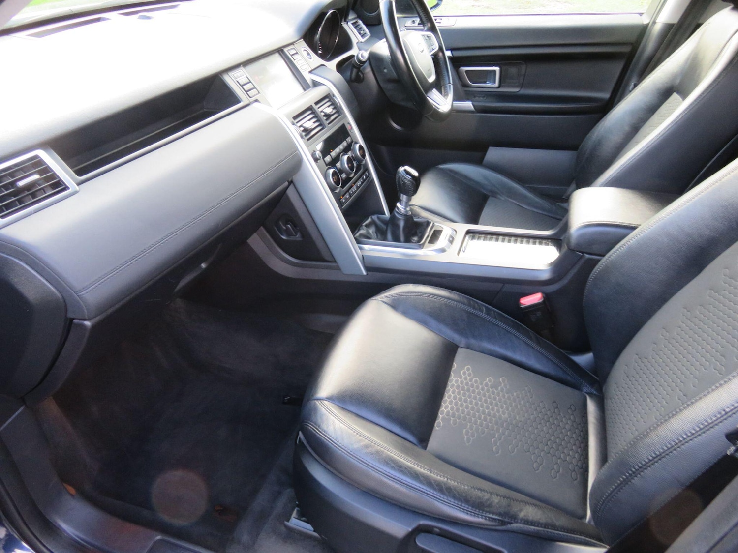 Used Land Rover Discovery Sport 2015 for sale - 76584101: Photo 49