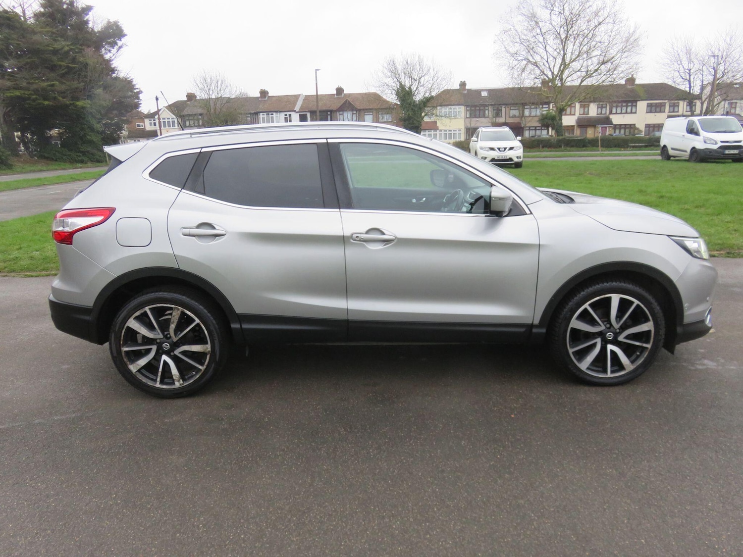 Used Nissan Qashqai 2015 for sale - 77769638: Photo 11