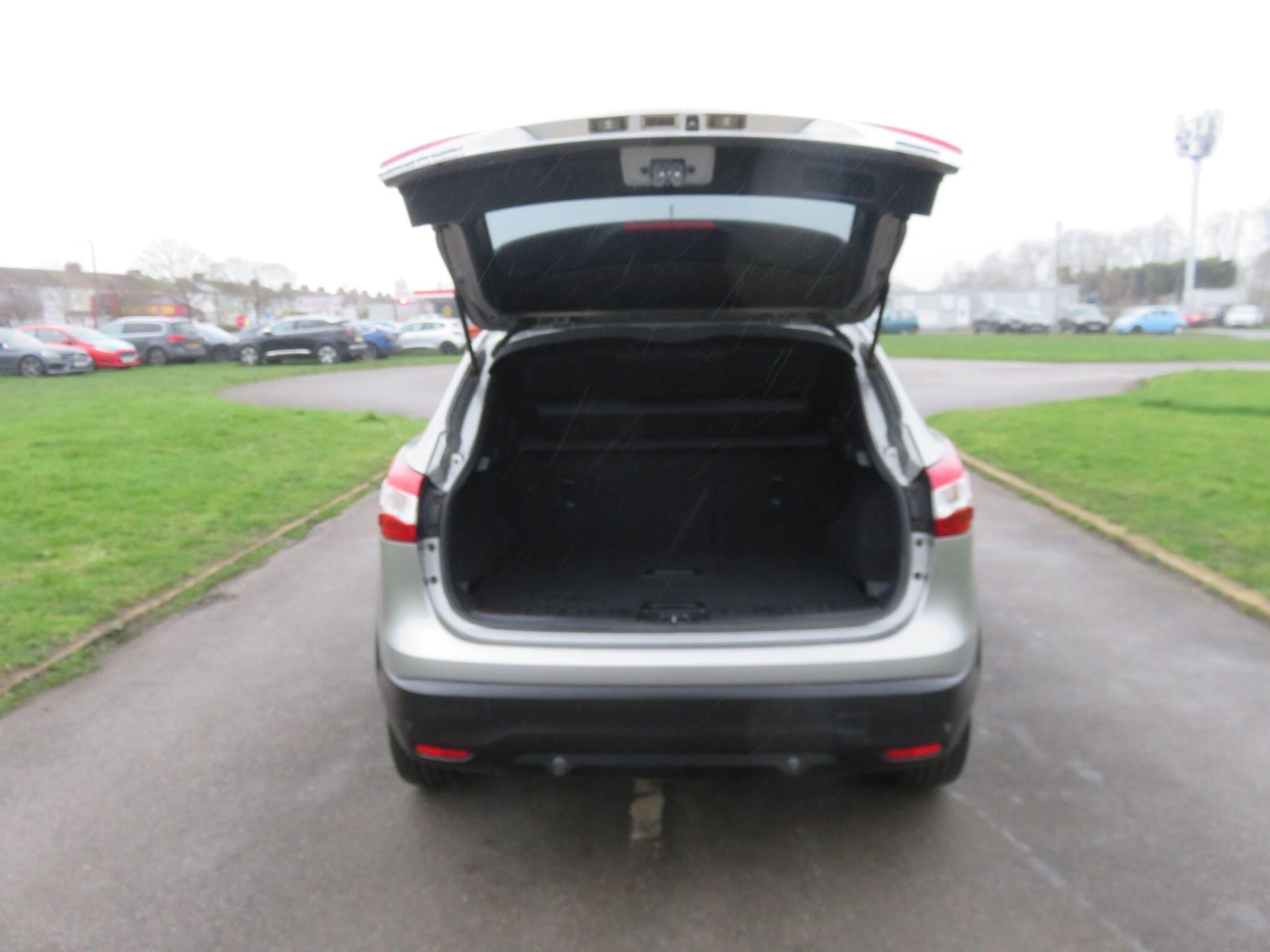 Used Nissan Qashqai 2015 for sale - 77769638: Photo 17