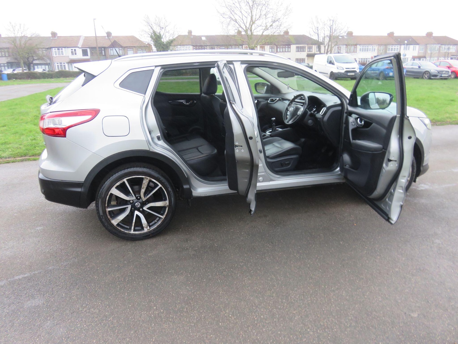 Used Nissan Qashqai 2015 for sale - 77769638: Photo 18