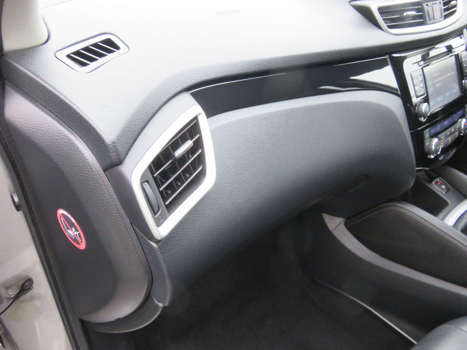 Used Nissan Qashqai 2015 for sale - 77769638: Photo 44