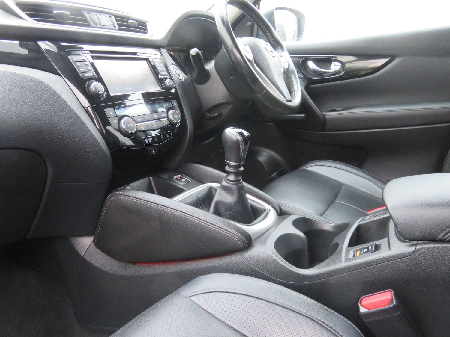 Used Nissan Qashqai 2015 for sale - 77769638: Photo 45