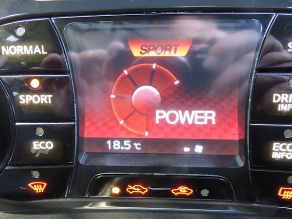 Used Nissan Juke 2010 for sale - 76259306: Photo 27