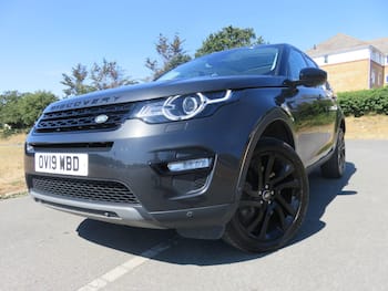 Used Land Rover Discovery Sport 2019 for sale - 79741230: Photo