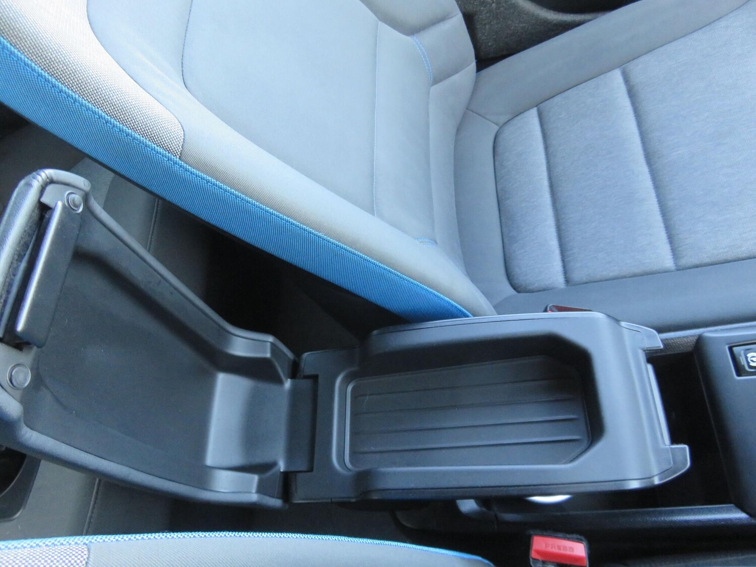 Used BMW i3 2015 for sale - 77352034: Photo 41