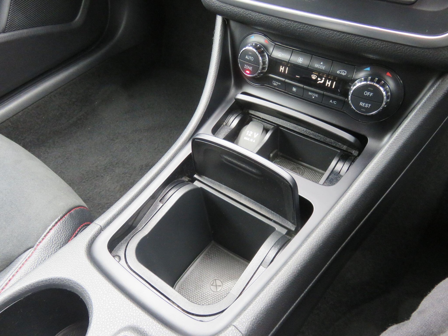 Used Mercedes-Benz CLA 2013 for sale - 77386775: Photo 32