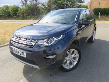 Used Land Rover Discovery Sport 2016 for sale - 79374468: Photo