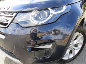 Used Land Rover Discovery Sport 2016 for sale - 79374468: Photo