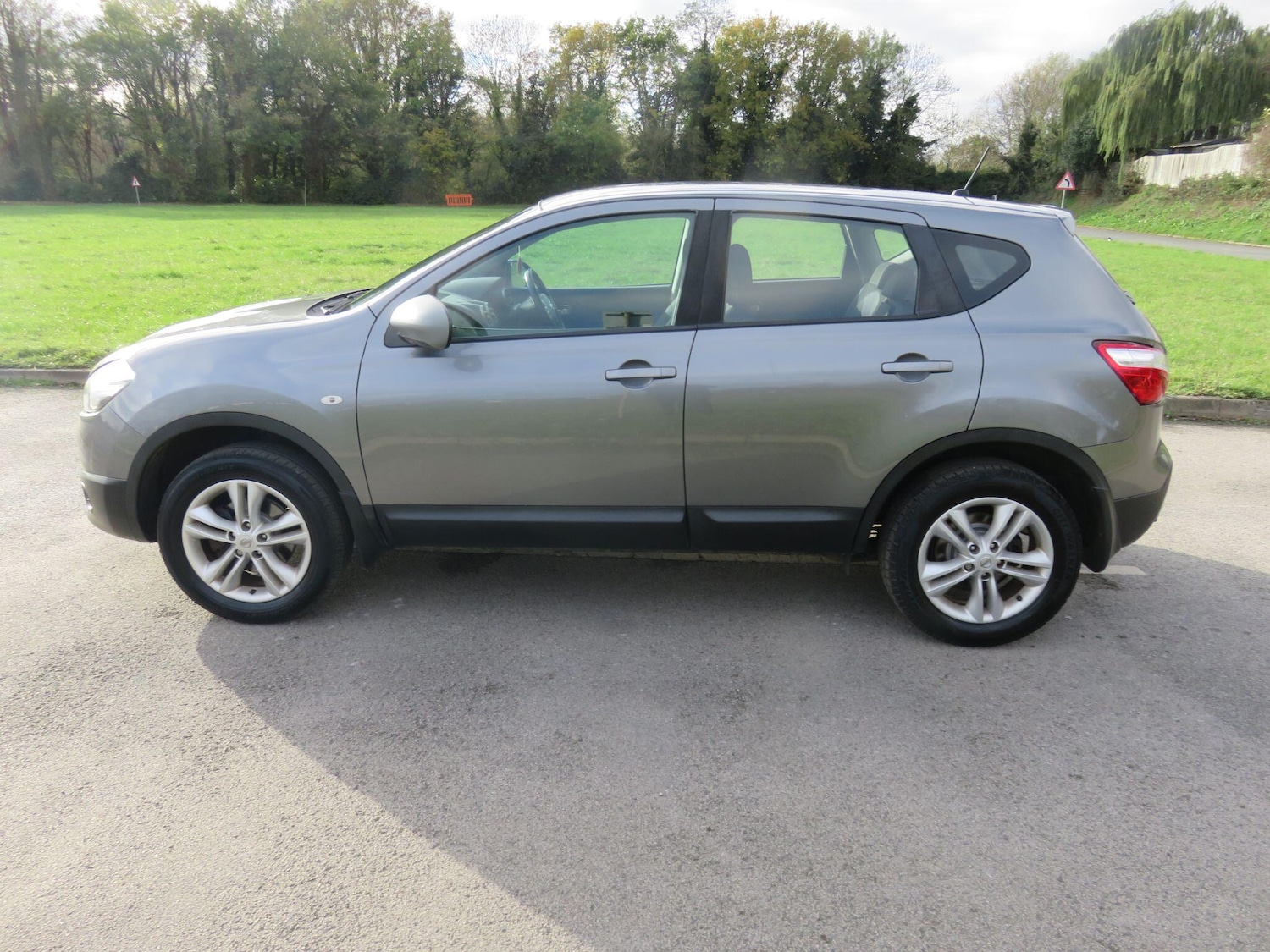 Used Nissan Qashqai 2013 for sale - 77344033: Photo 15