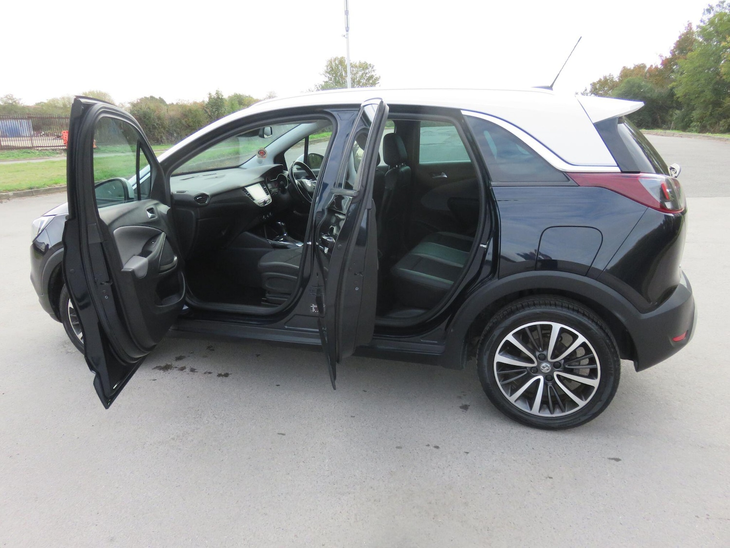Used Vauxhall Crossland X 2018 for sale - 78073056: Photo 17