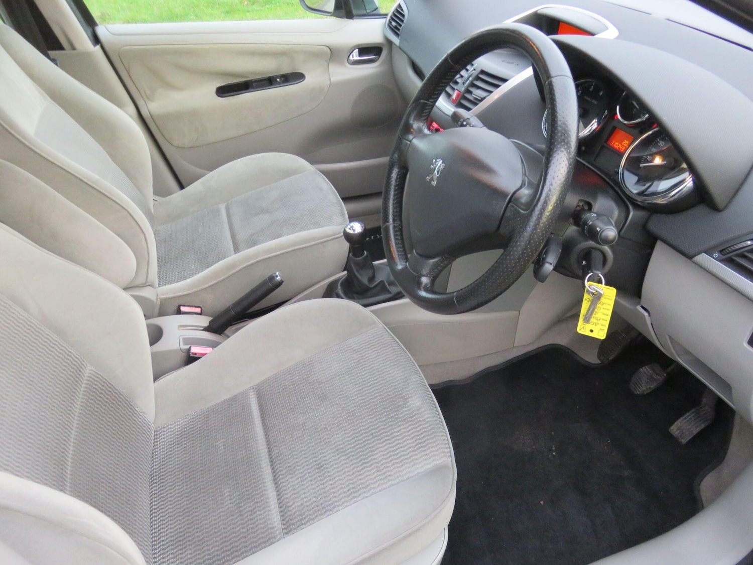 Used Peugeot 207 2007 for sale - 76645479: Photo 21