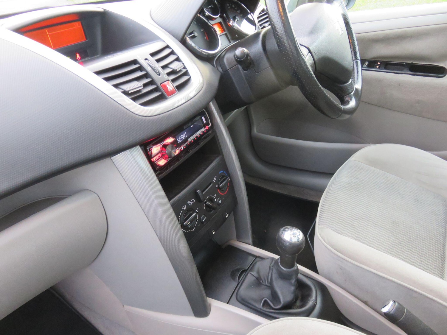 Used Peugeot 207 2007 for sale - 76645479: Photo 24