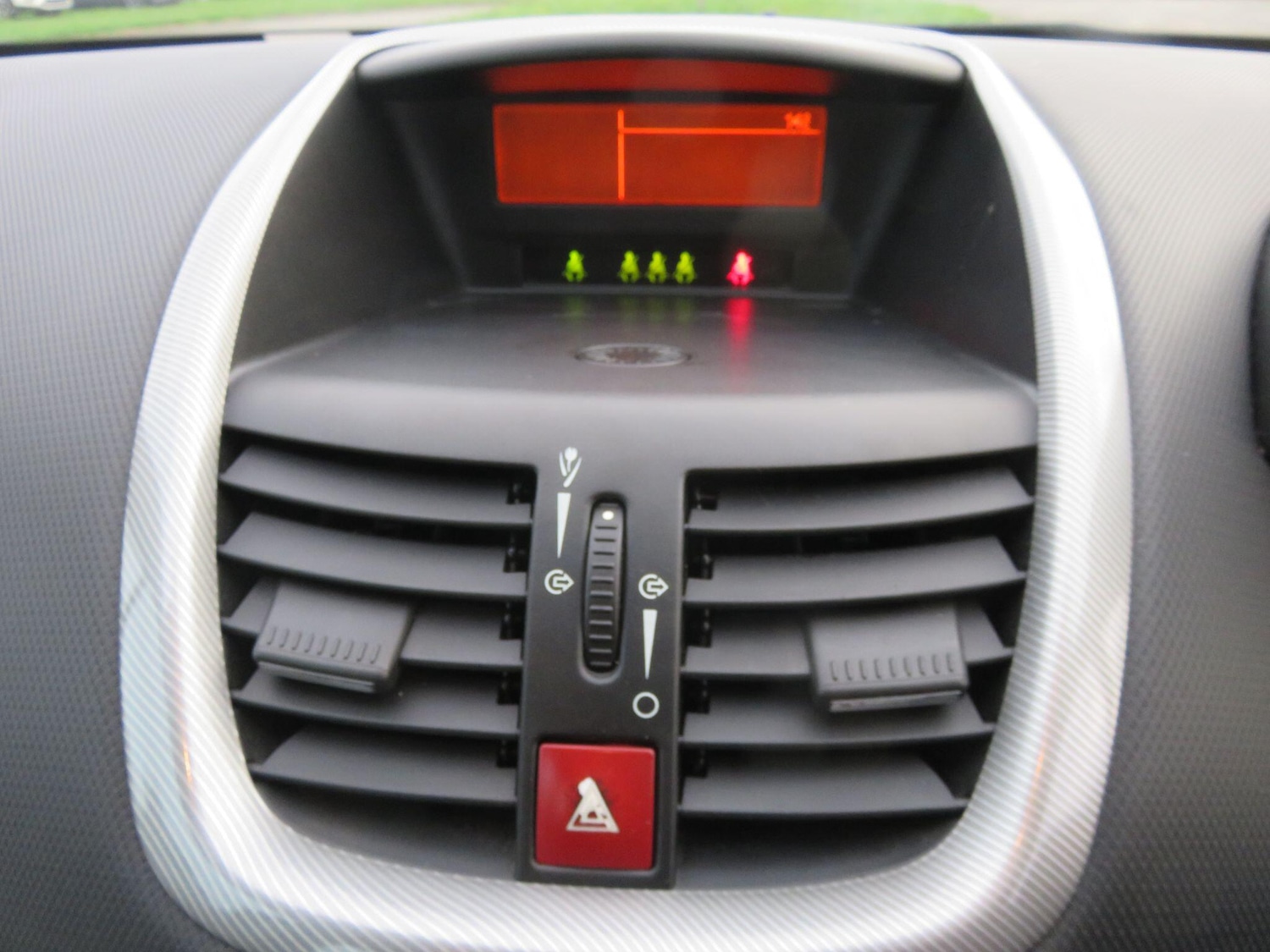 Used Peugeot 207 2007 for sale - 76645479: Photo 28