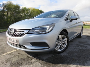 Used Vauxhall Astra 2016 for sale - 76432616: Photo