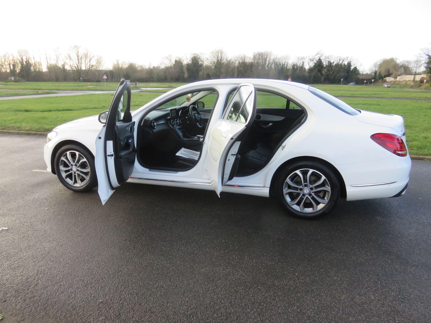 Used Mercedes-Benz C Class 2014 for sale - 77794106: Photo 17