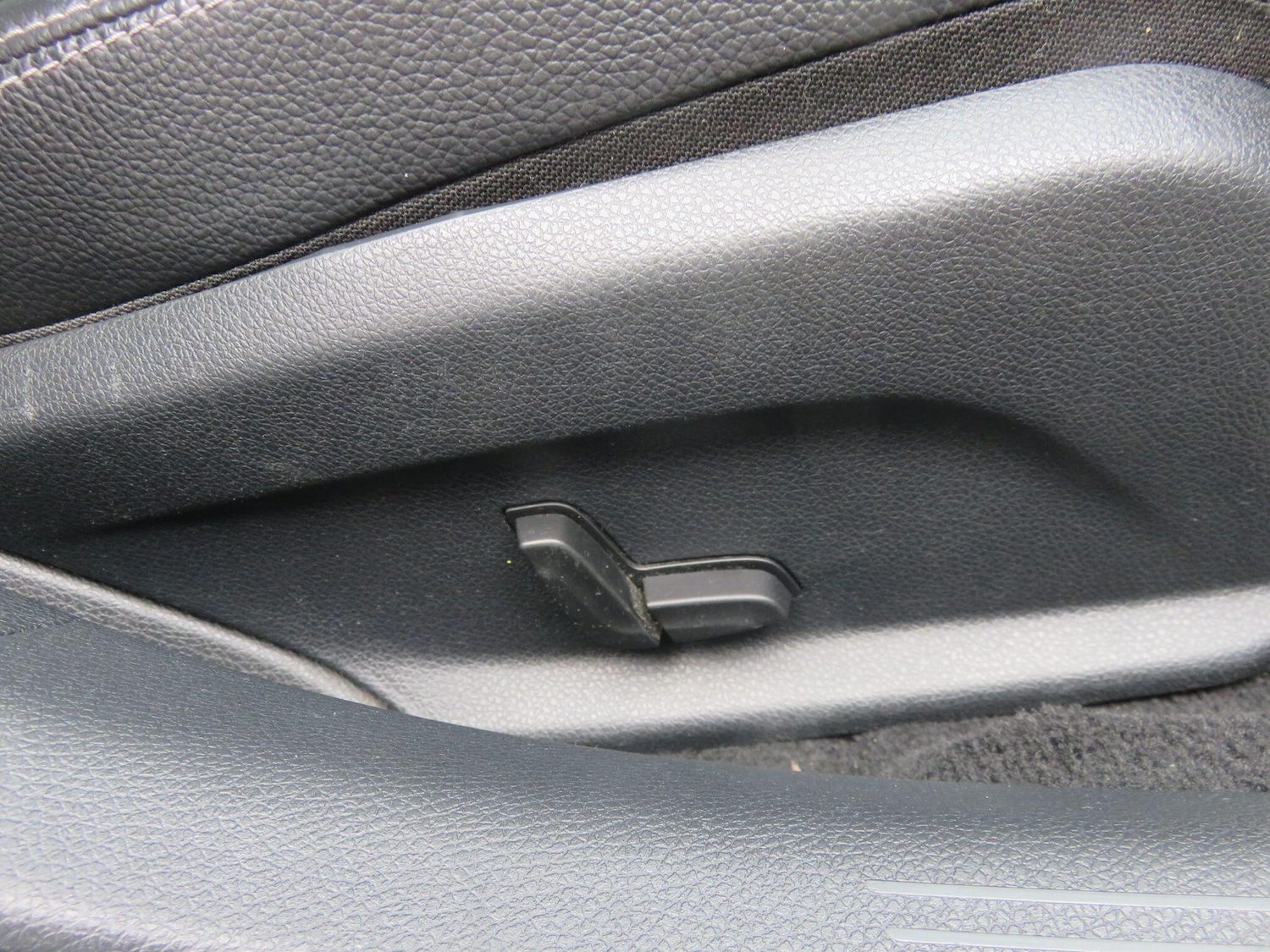 Used Mercedes-Benz C Class 2014 for sale - 77794106: Photo 22