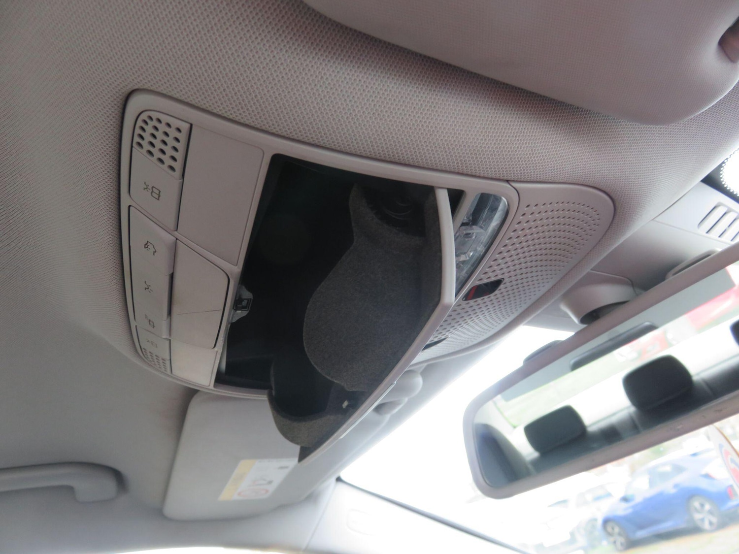 Used Mercedes-Benz C Class 2014 for sale - 77794106: Photo 29