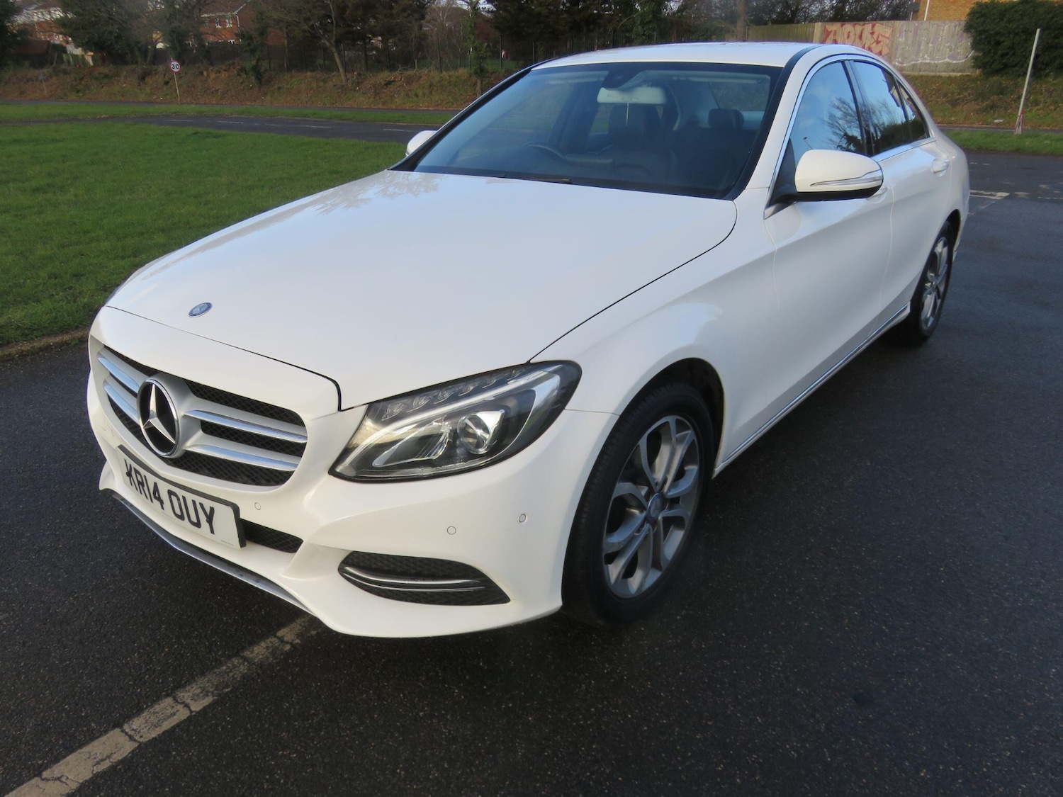 Used Mercedes-Benz C Class 2014 for sale - 77794106: Photo 3