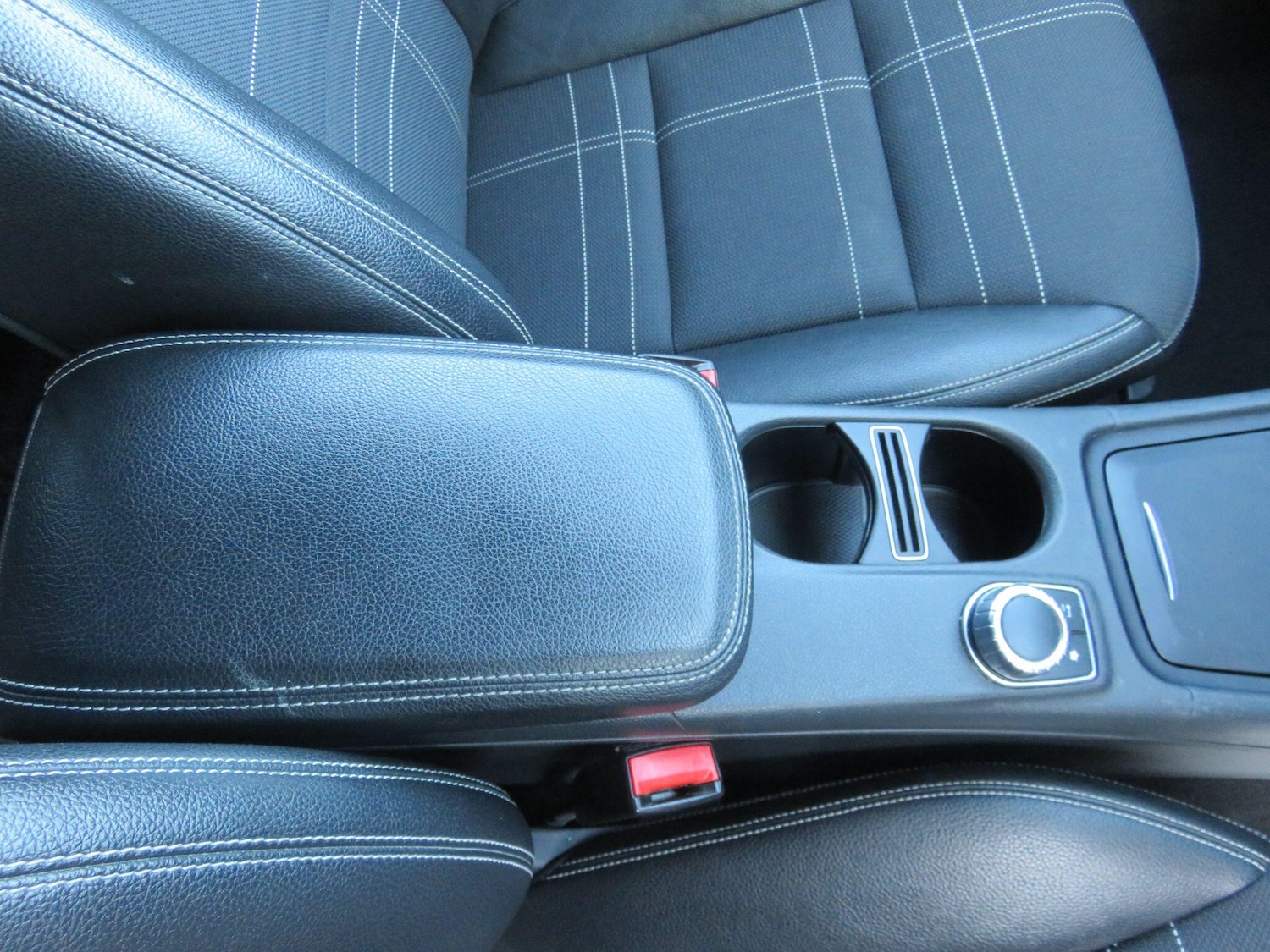 Used Mercedes-Benz CLA 2015 for sale - 77015375: Photo 31