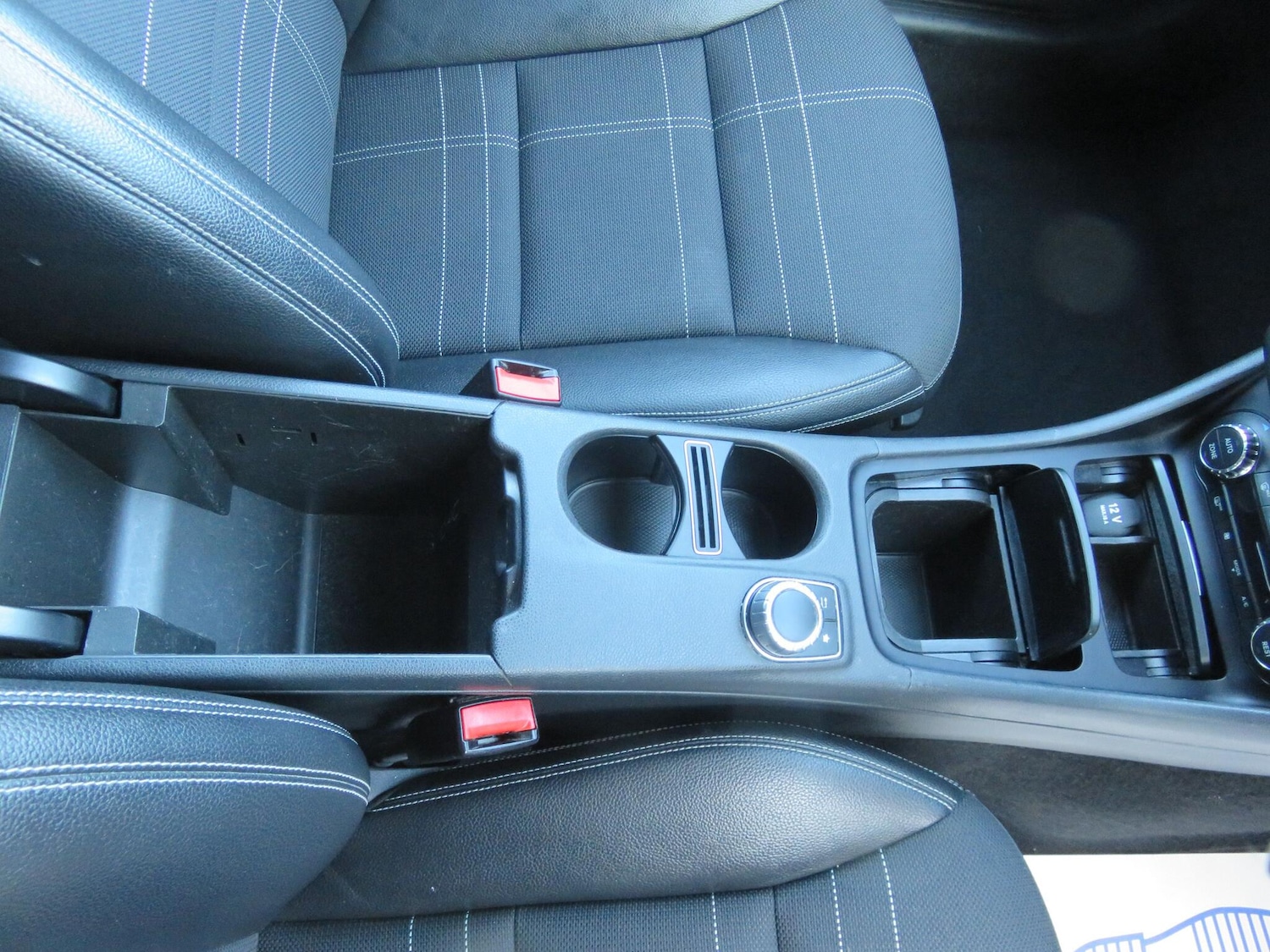 Used Mercedes-Benz CLA 2015 for sale - 77015375: Photo 32